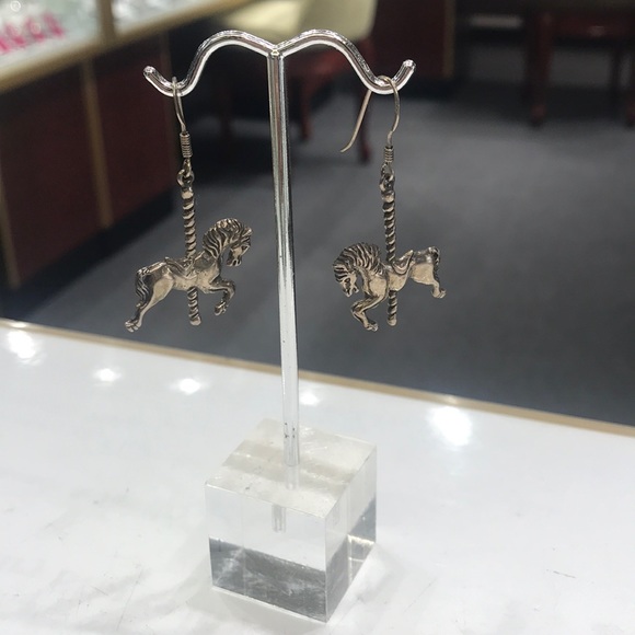 Silver carousel horse earrings - Picture 1 of 3